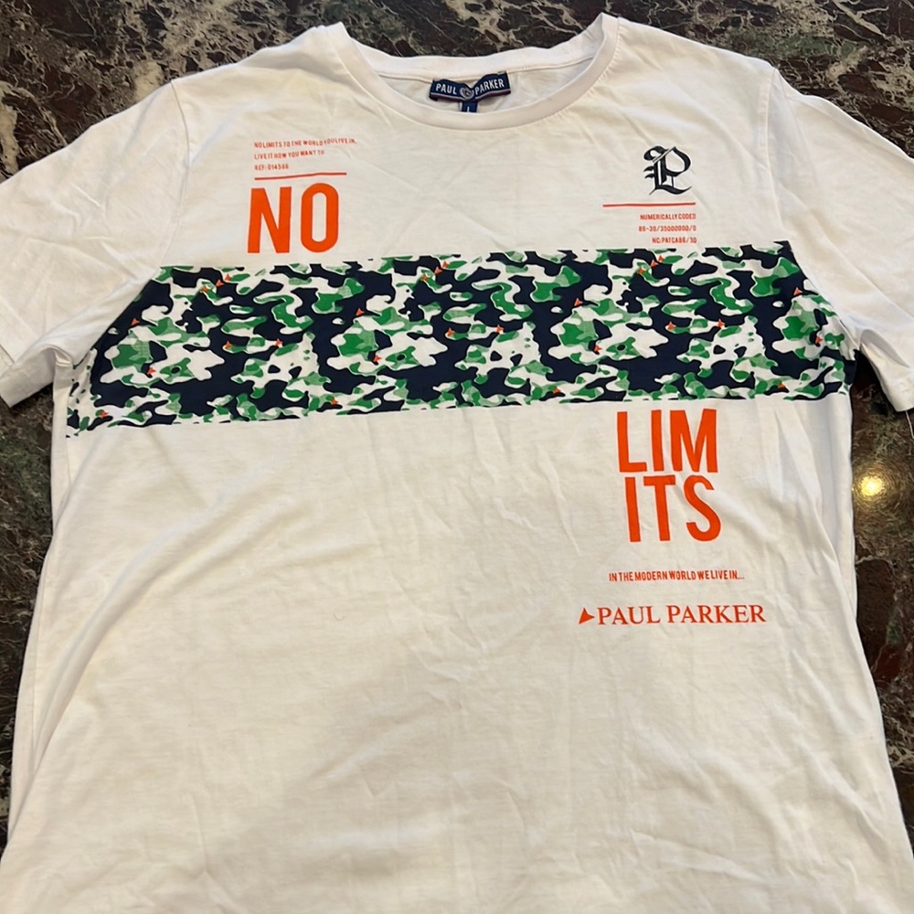 Paul Parker t shirt size Large